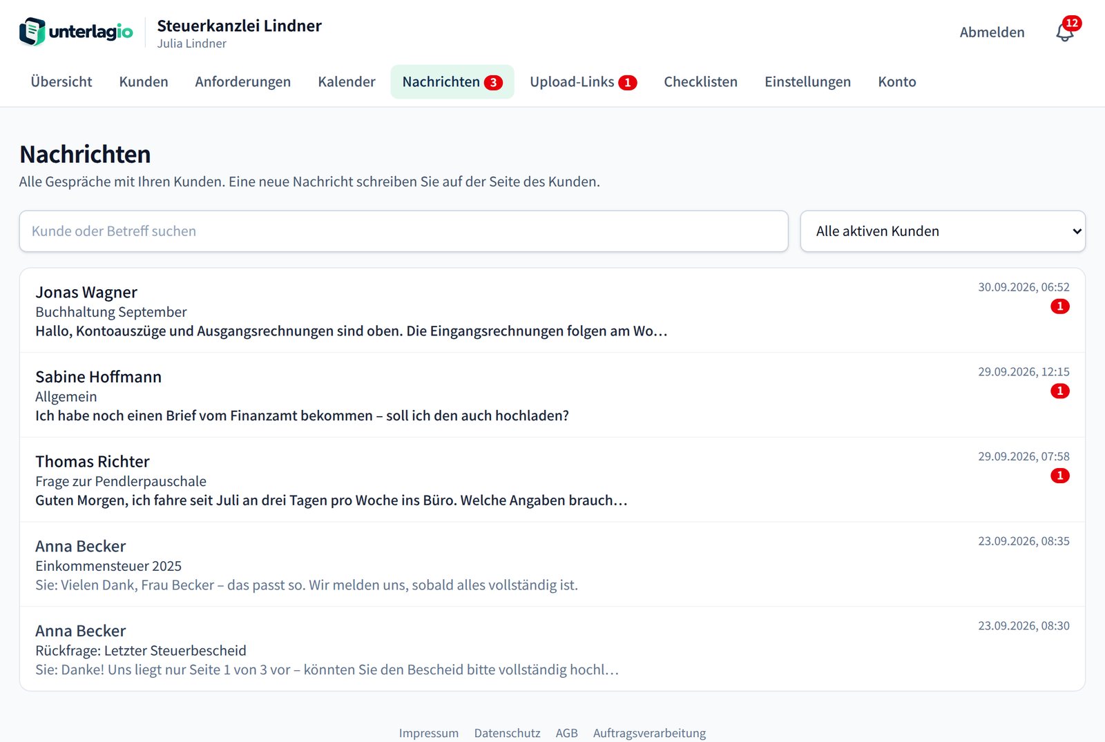 Posteingang der Kanzlei mit Gesprächen aller Mandanten